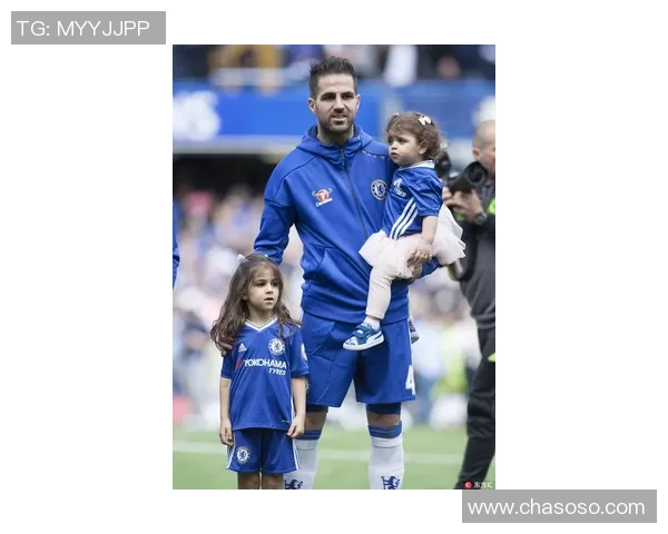 足球明星p化身可爱娃娃展现童趣魅力引发粉丝热议 足球明星p化身可爱娃娃展现童趣魅力引发粉丝热议